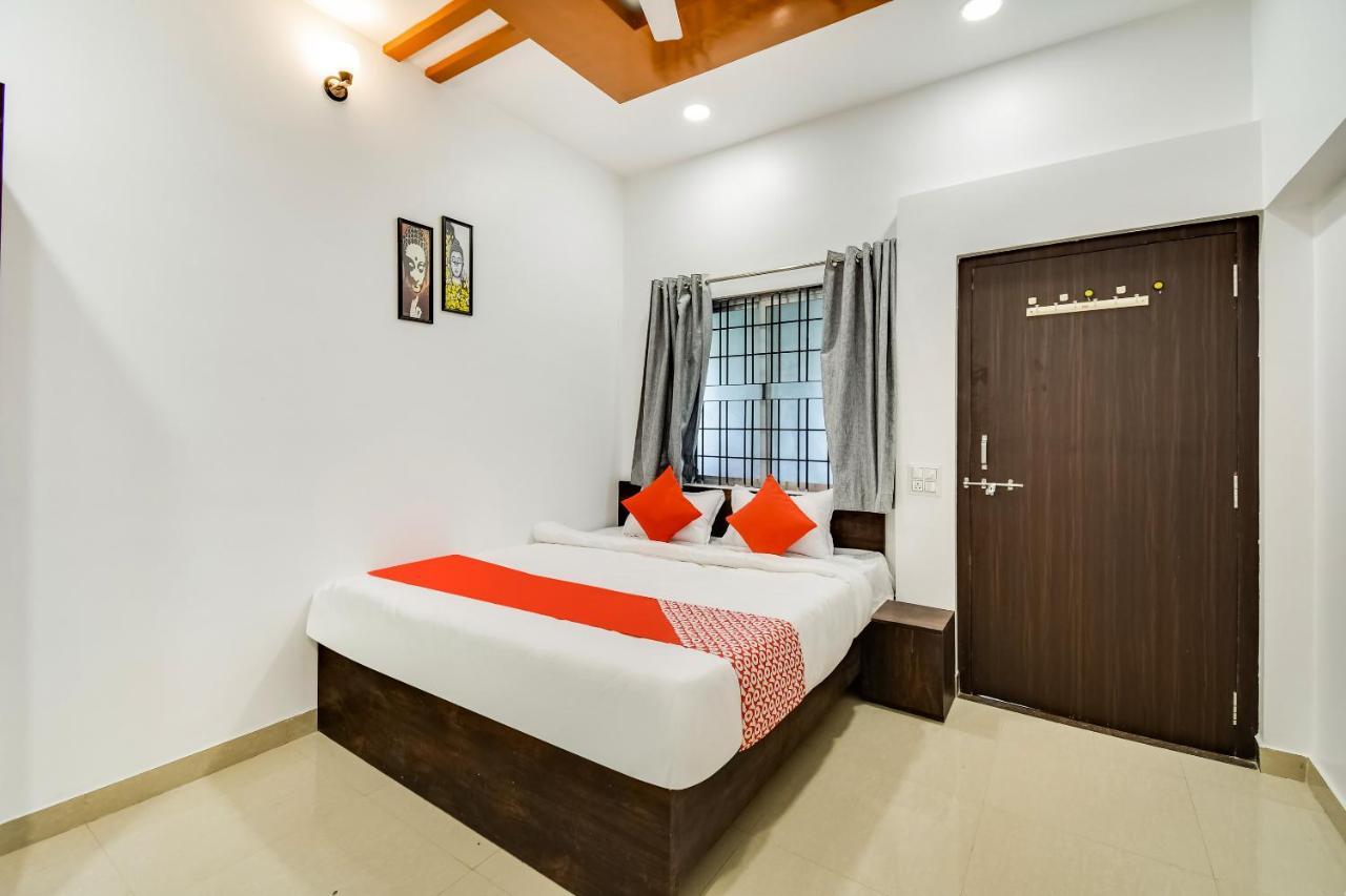 Oyo 60726 Hotel Vrindavan Bilaspur (Chhattisgarh) Bagian luar foto