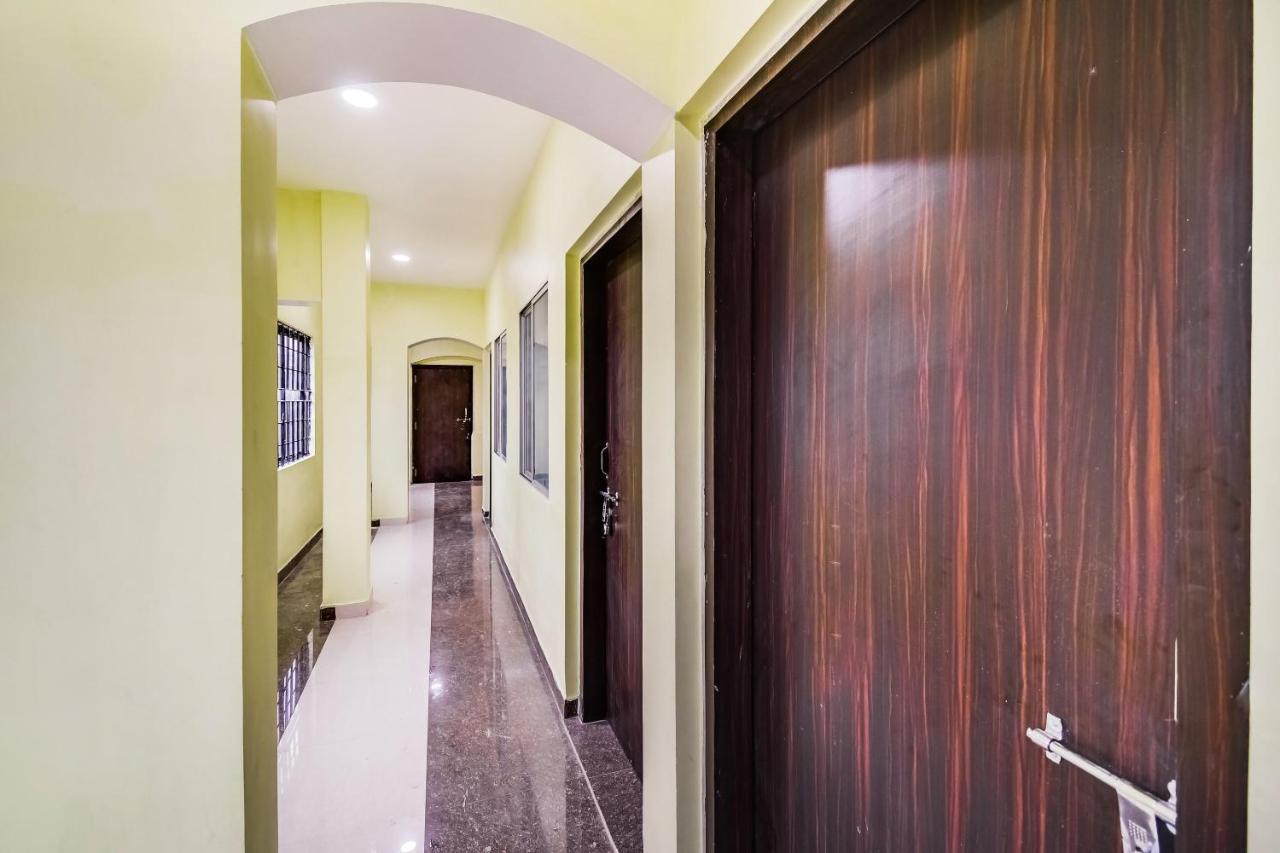 Oyo 60726 Hotel Vrindavan Bilaspur (Chhattisgarh) Bagian luar foto