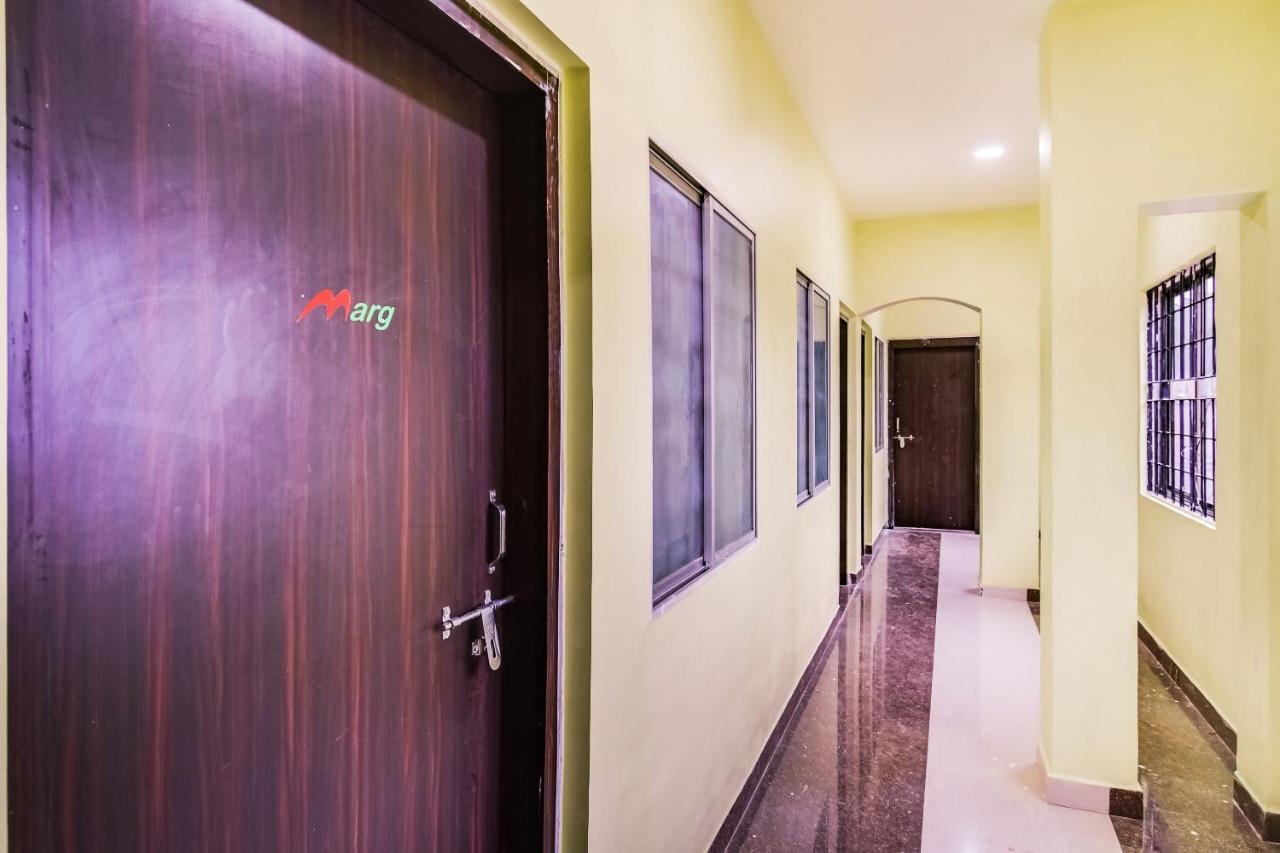 Oyo 60726 Hotel Vrindavan Bilaspur (Chhattisgarh) Bagian luar foto